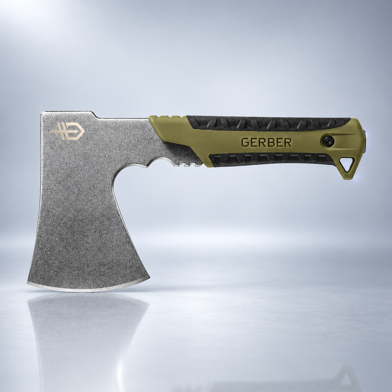 Gerber Outdoorbeil PACK HATCHET flatsage – Premium-Studioaufnahme