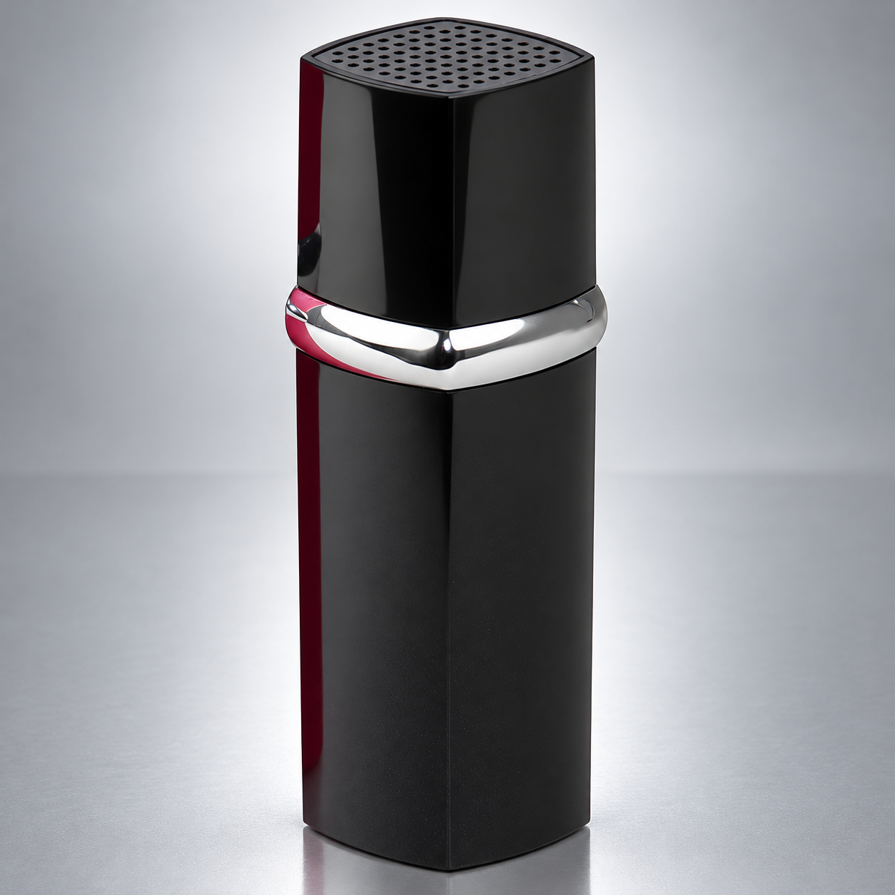 Alarm-Lippenstift – Taschenalarm in Schwarz & Pink – Premium-Studiofoto